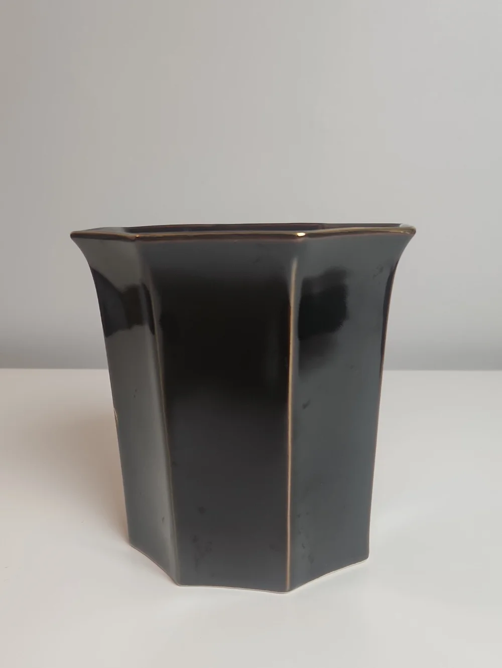 Vintage 80s Black Hexagon Calla Lily Vase